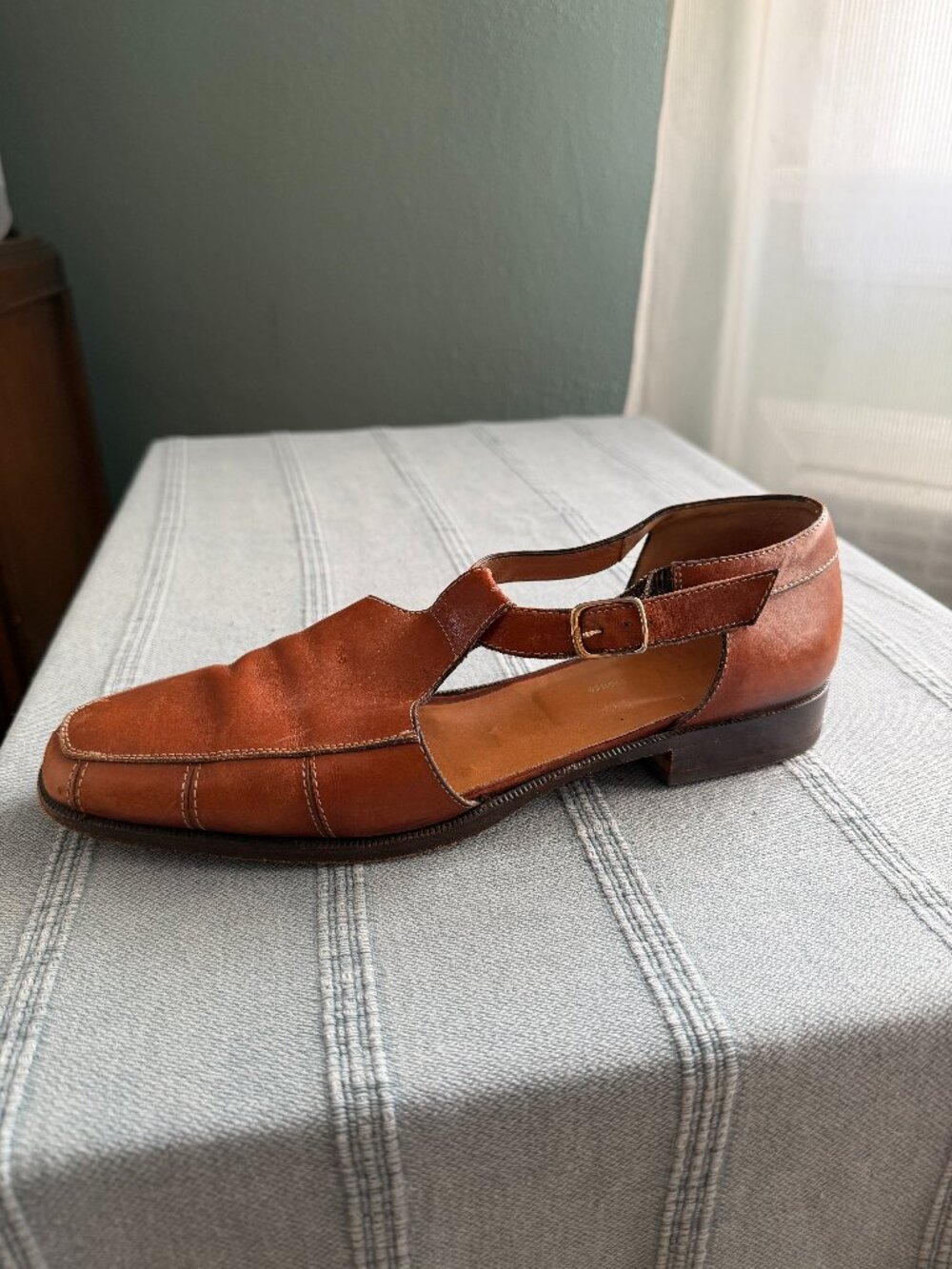 LILY OF FLORENCE Italian caramel brown leather sandals